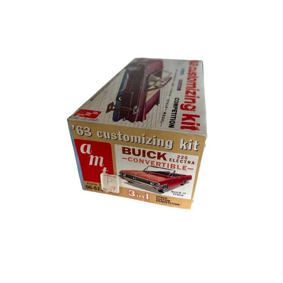 Vintage AMT '63 Customizing Kit Buick Electra 225 Convertible 3 In 1 Model Car - Picture 3 of 10